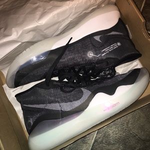 Men’s Nike kd 12s Size 9.5